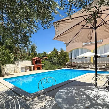 Beautiful In Holiday home *